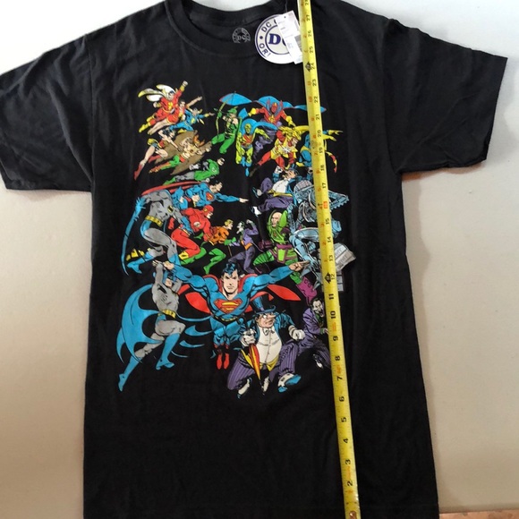 Men's Marvel Comics T-Shirt. NWT - Picture 3 of 4